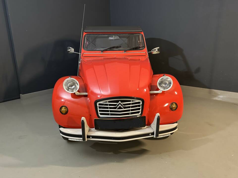 Image 7/53 of Citroën 2 CV 6 Club (1987)