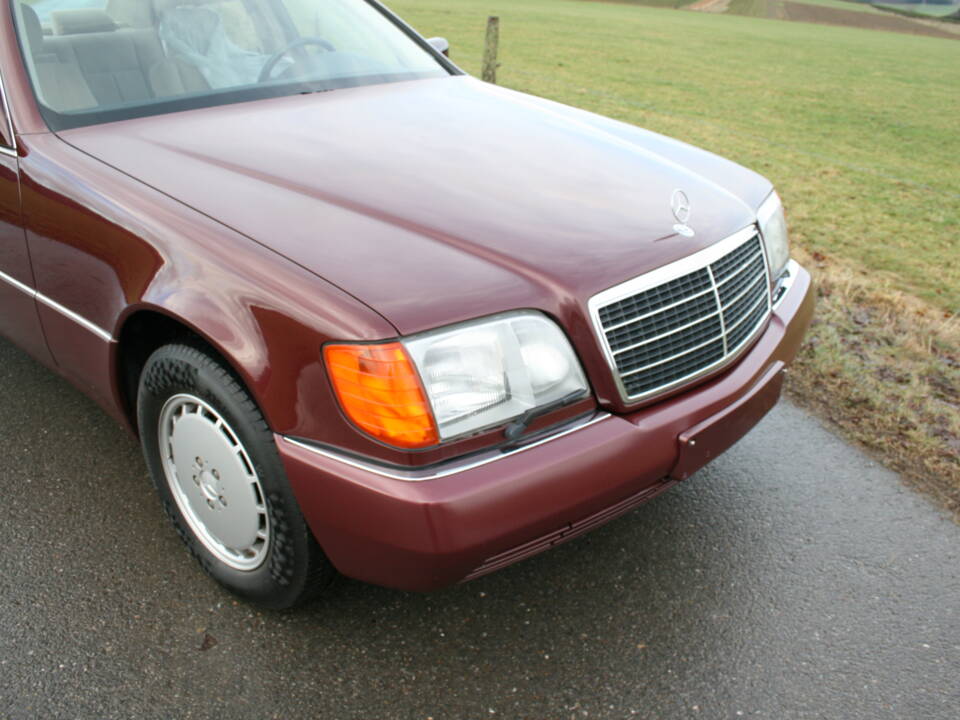 Image 14/69 de Mercedes-Benz 500 SE (1992)