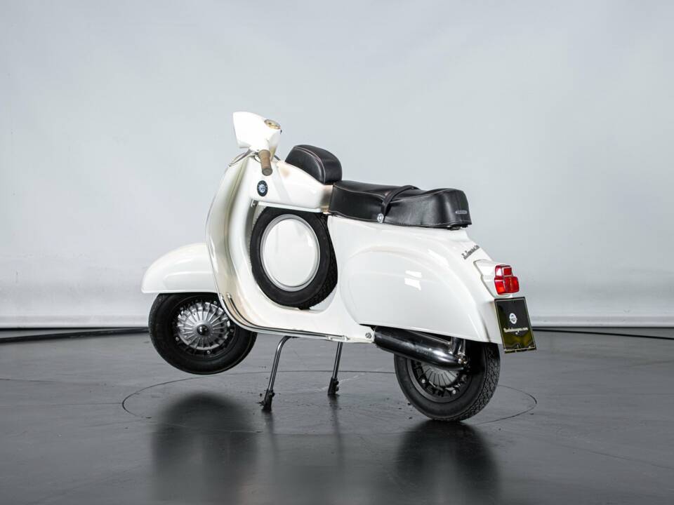 Image 8/41 de Piaggio Vespa 50 SS (1966)