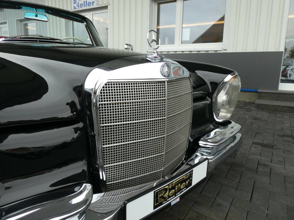 Imagen 22/26 de Mercedes-Benz 220 SE b (1963)