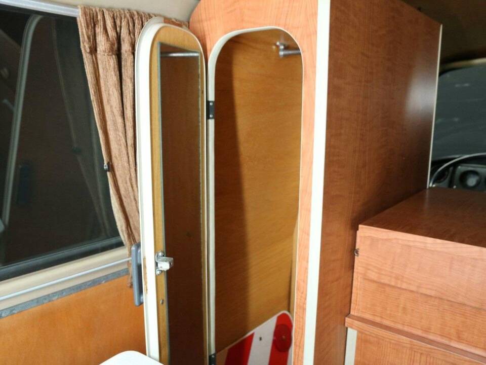 Immagine 30/50 di Volkswagen T2a Westfalia (1969)