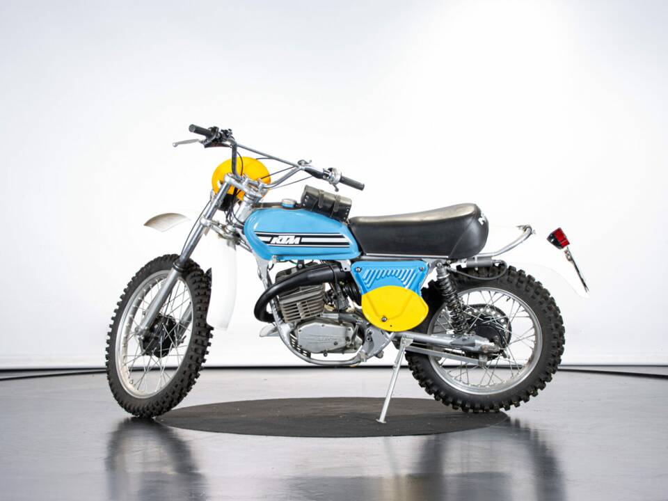 Image 1/42 of KTM 125 MC/GS (1975)