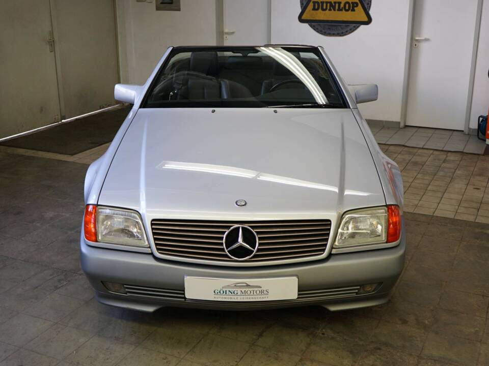 Image 3/38 of Mercedes-Benz 500 SL (1991)