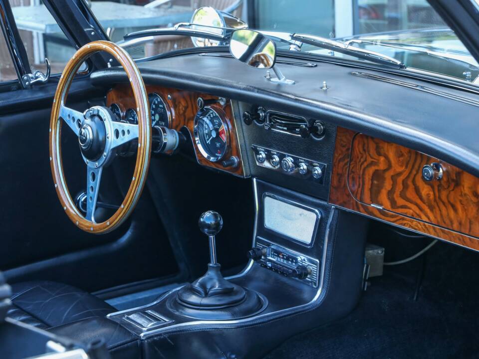 Imagen 28/50 de Austin-Healey 3000 Mk III (BJ8) (1967)