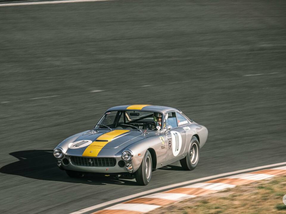 Imagen 37/47 de Ferrari 250 GT Berlinetta Lusso (1962)