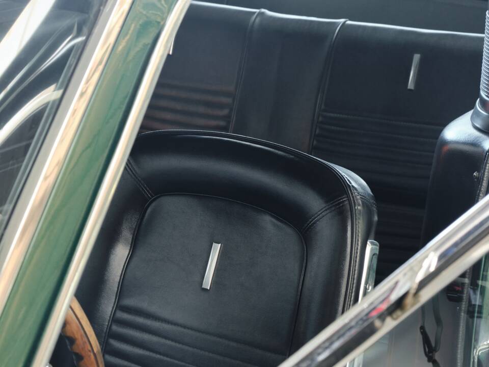 Image 48/50 of Ford Mustang 390 GTA (1967)