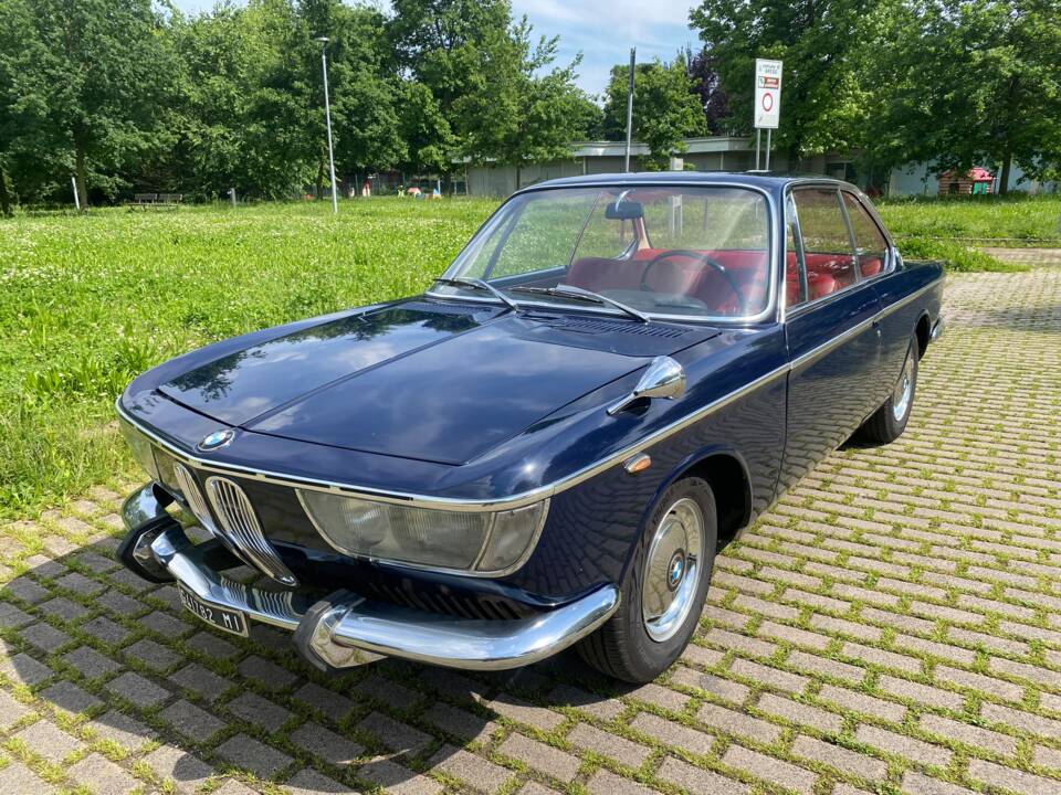 Image 19/79 of BMW 2000 CS (1969)