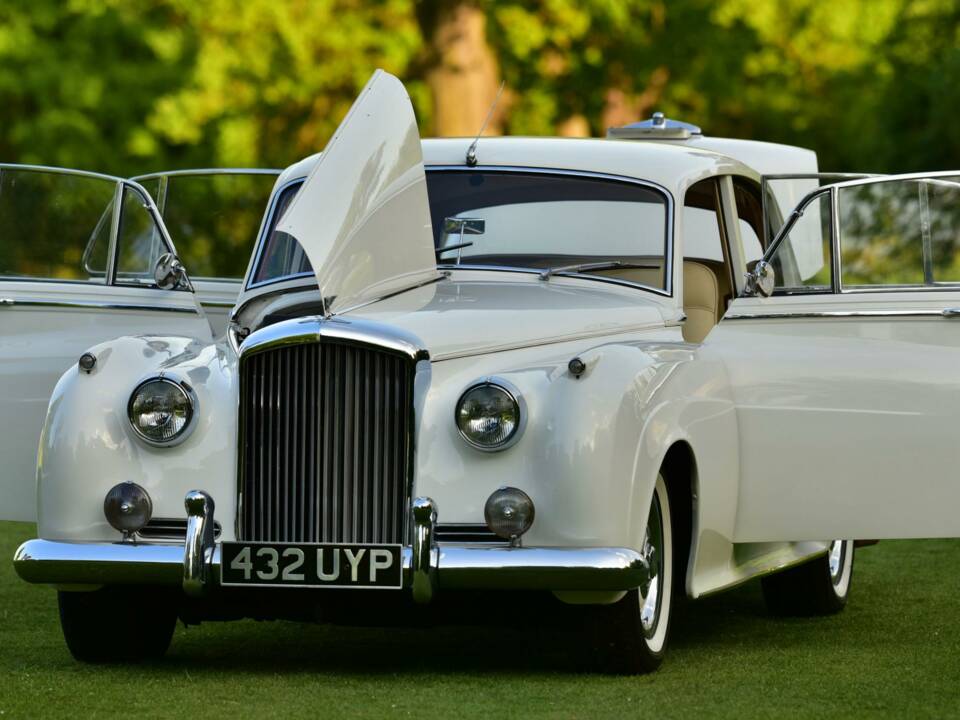 Bild 34/50 von Bentley S 2 (1961)
