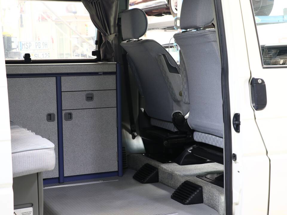 Bild 30/55 von Volkswagen T4 California Coach 1.9 TD (1994)