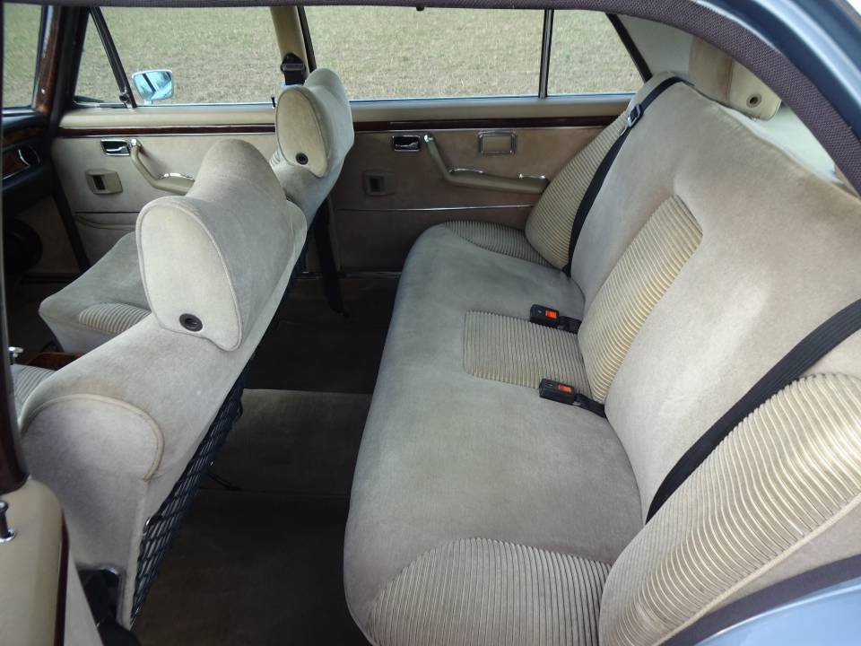 Image 27/49 of Mercedes-Benz 300 SEL (1968)