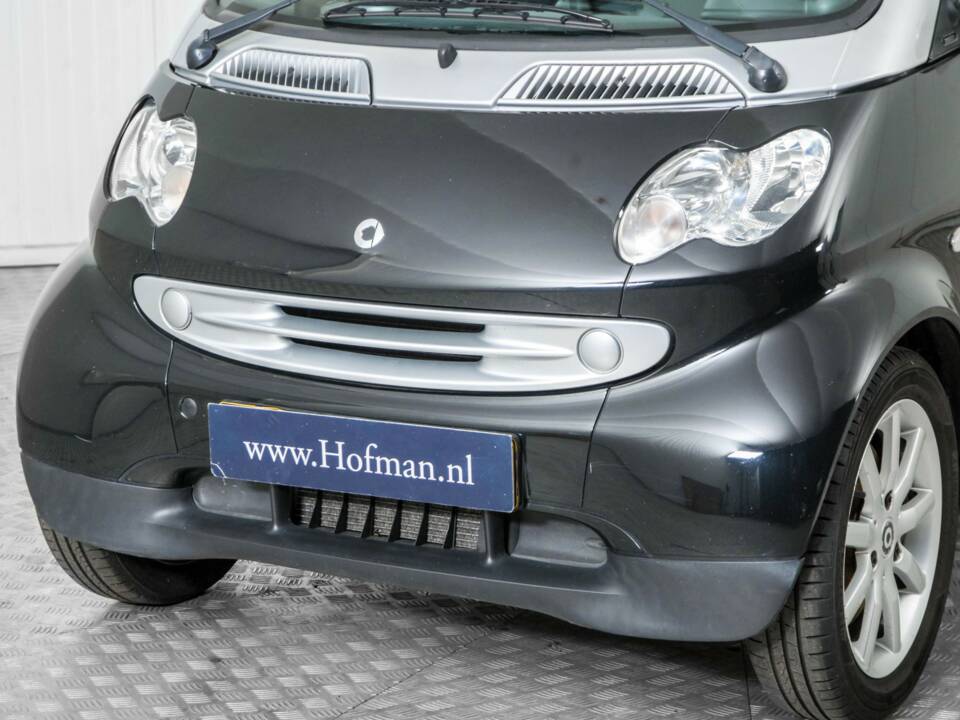Image 18/37 of Smart Fortwo (2005)