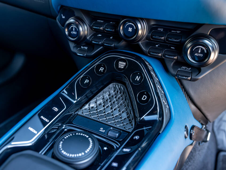 Bild 38/98 von Aston Martin DBS Superleggera Volante (2020)