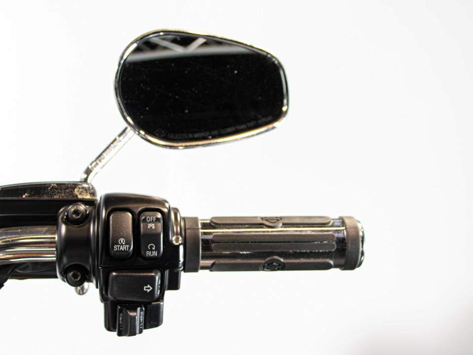Bild 50/50 von Harley-Davidson DUMMY (2013)