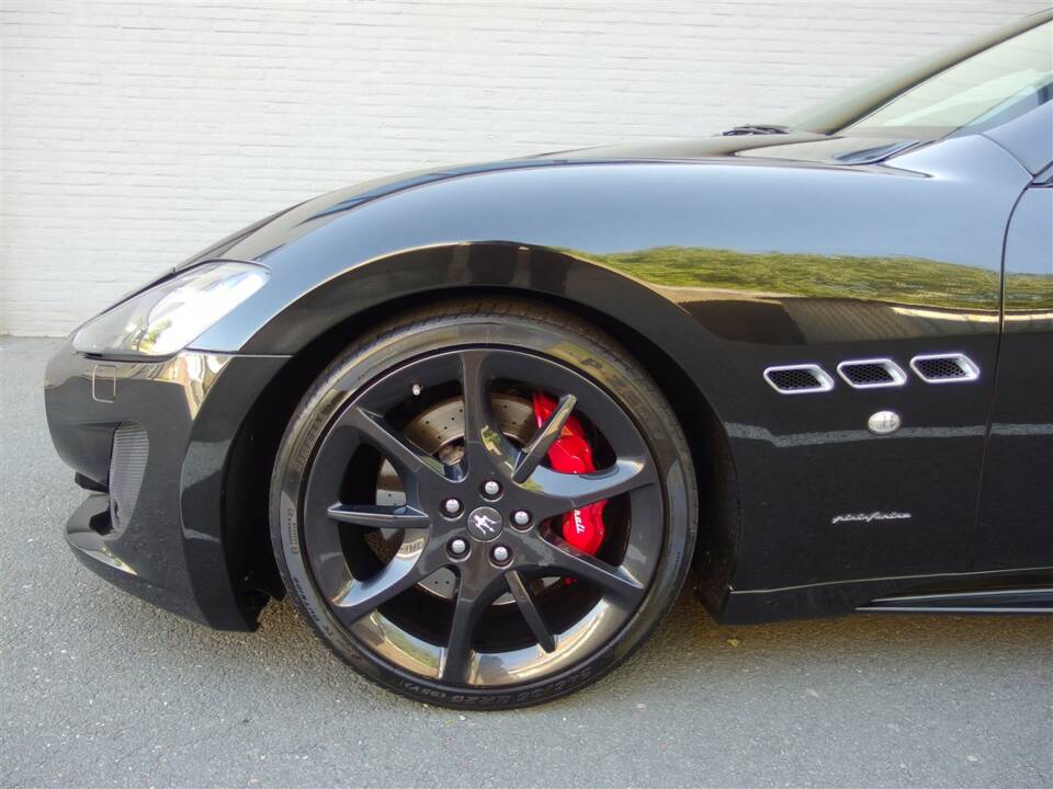 Bild 29/100 von Maserati GranTurismo S (2008)