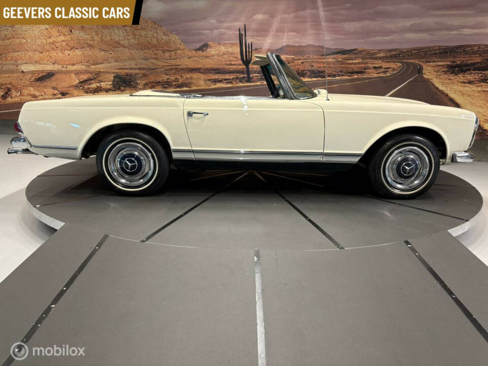 Immagine 5/50 di Mercedes-Benz 230 SL (1965)