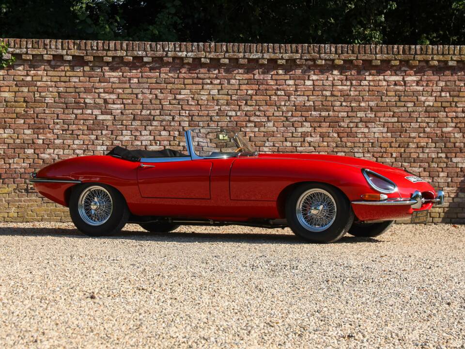 Image 27/50 de Jaguar Type E 3.8 (1964)