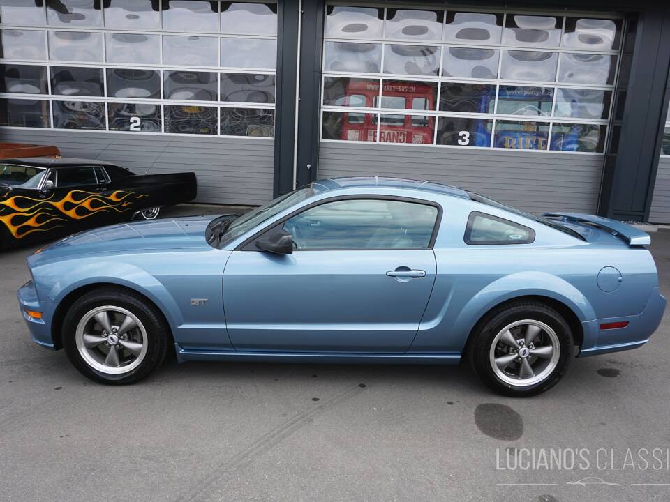 Bild 4/63 von Ford Mustang GT (2005)