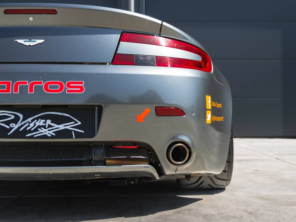 Bild 35/50 von Aston Martin V8 Vantage (2010)
