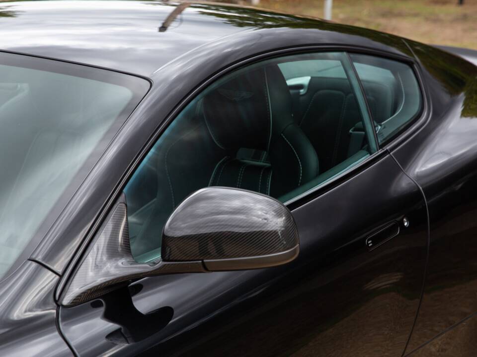 Image 38/94 of Aston Martin DB 9 (2014)