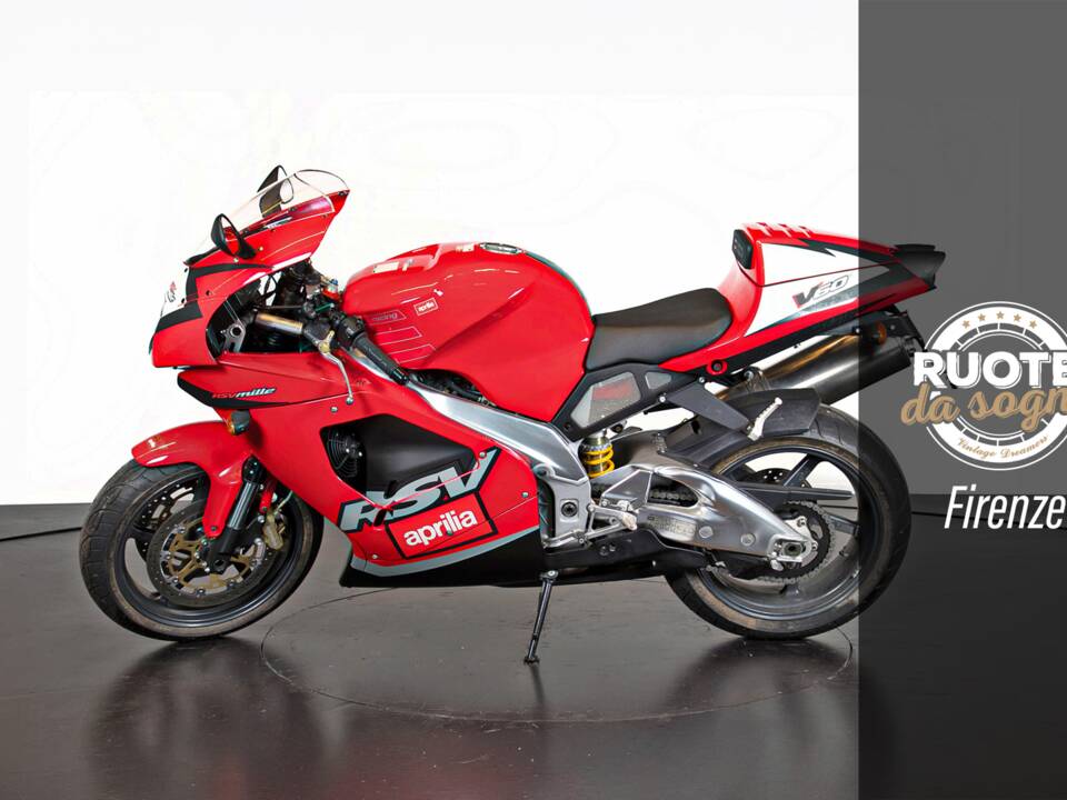 Immagine 1/22 di Aprilia RSV 1000 R (2000)