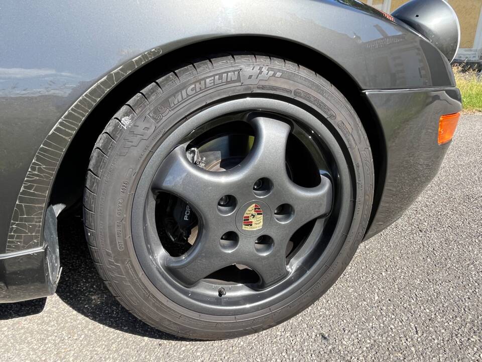 Image 26/73 de Porsche 968 (1992)