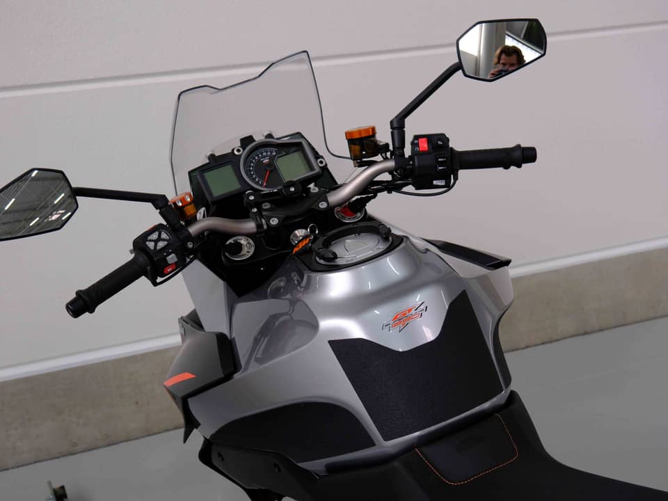 Image 77/99 de KTM 1290 Super Duke R (2018)