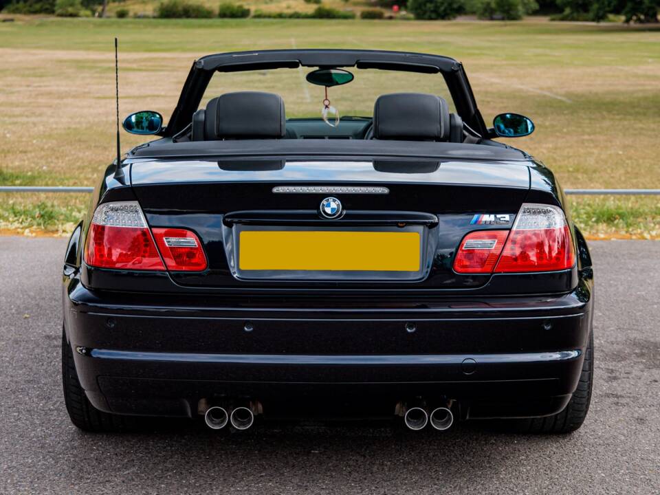 Image 7/38 de BMW M3 (2004)