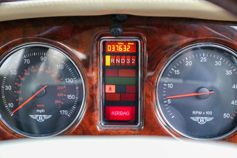 Imagen 45/50 de Bentley Arnage T (2002)