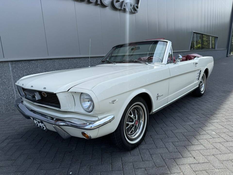 Image 6/50 de Ford Mustang 390 GTA (1966)