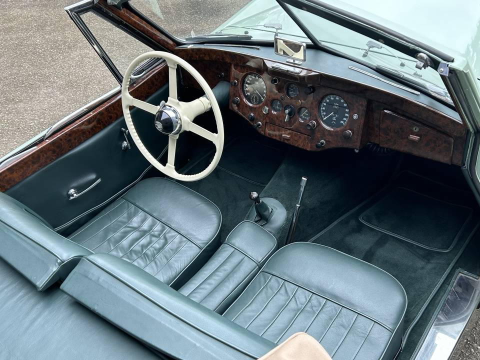 Imagen 21/30 de Jaguar XK 120 DHC (1953)