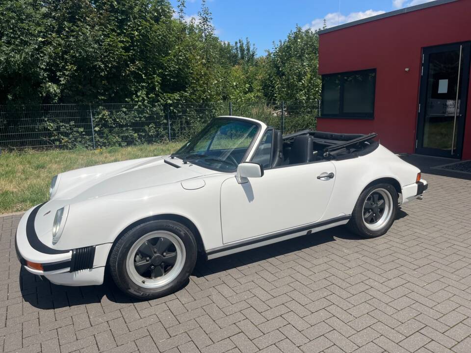 Immagine 7/18 di Porsche 911 Carrera 3.2 (1986)