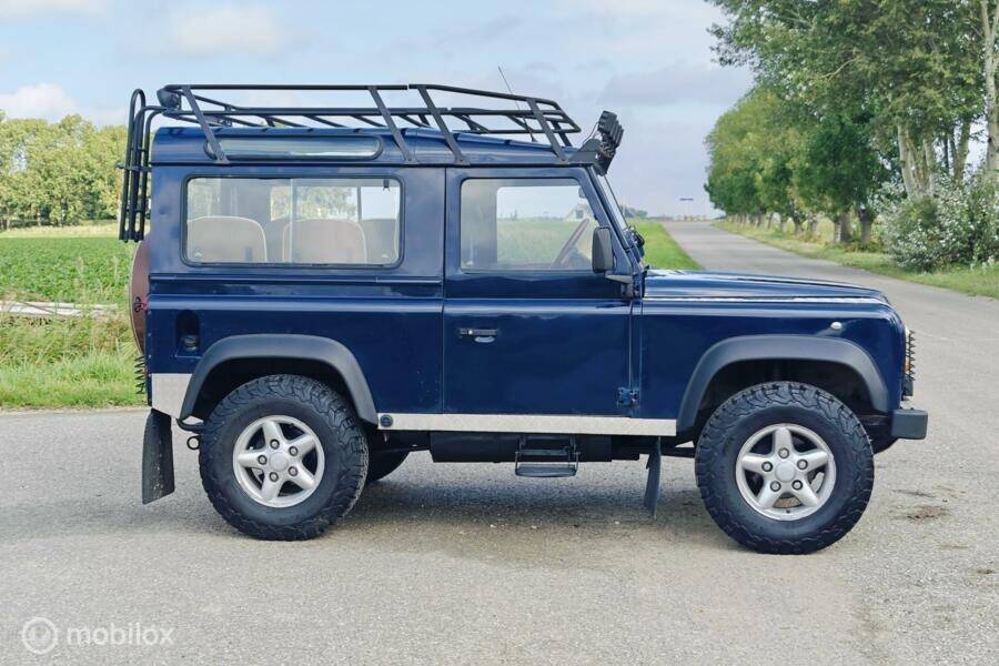 Image 9/39 de Land Rover Defender 90 (1997)