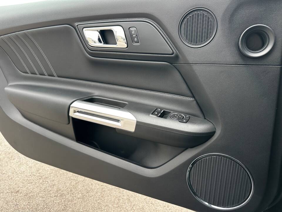 Image 31/44 of Ford Shelby GT/H (2017)