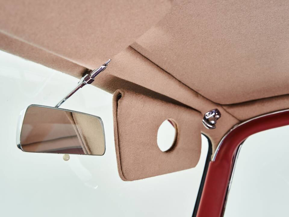 Bild 75/99 von Jaguar E-Type 4.2 (1966)