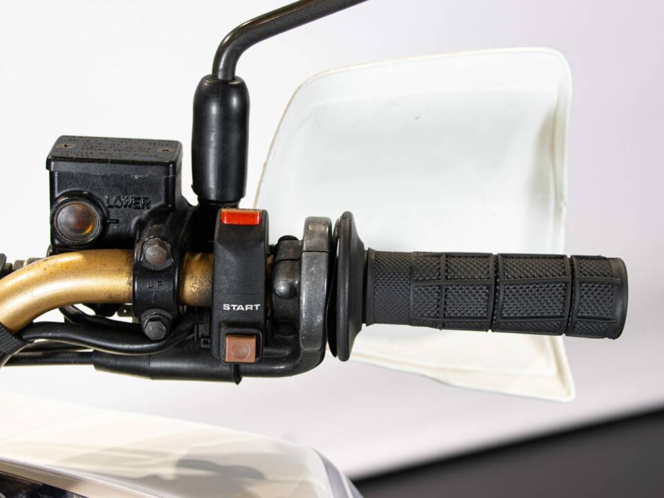 Image 50/50 de Honda XRV 650 Africa Twin (1989)