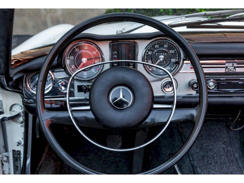 Bild 23/40 von Mercedes-Benz 280 SL (1969)