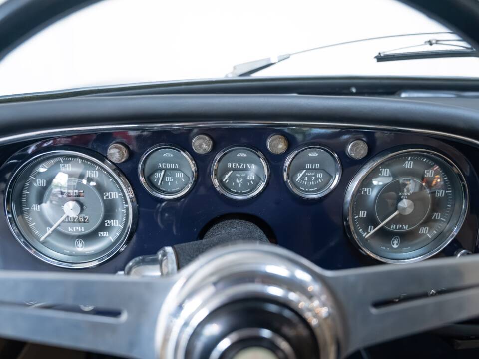 Bild 9/41 von Maserati 3500 GTI Touring (1962)