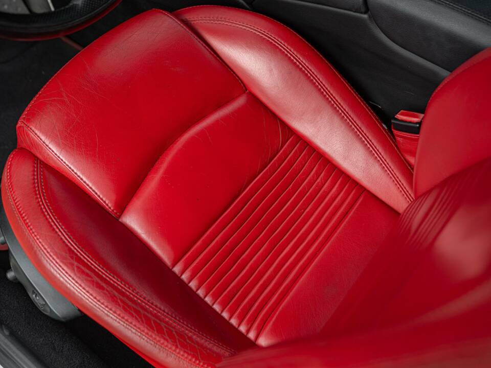 Bild 29/50 von Maserati GranTurismo 4.2 (2008)