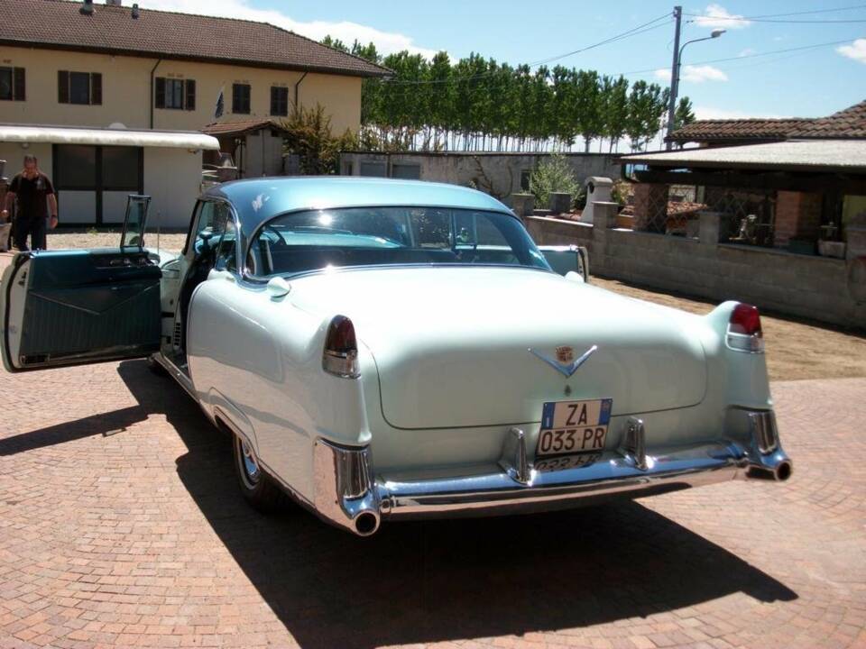 Image 6/8 of Cadillac 62 Coupe DeVille (1954)