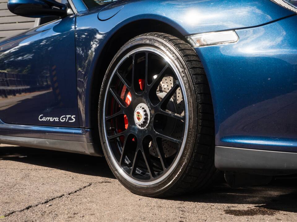 Image 48/54 of Porsche 911 Carrera GTS (2011)