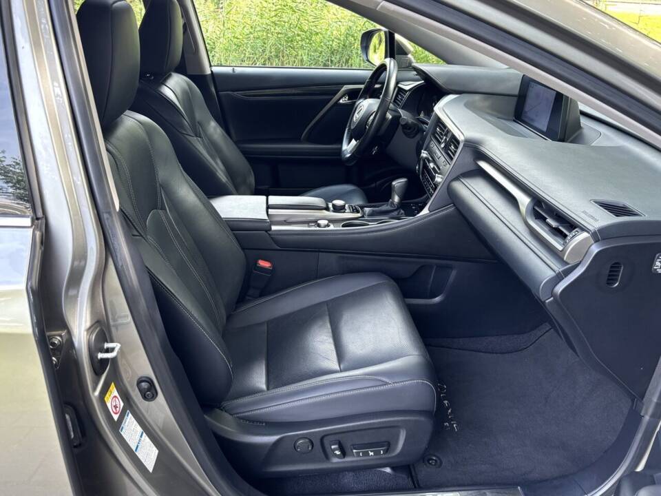 Image 15/27 de Lexus RX 450h (2011)