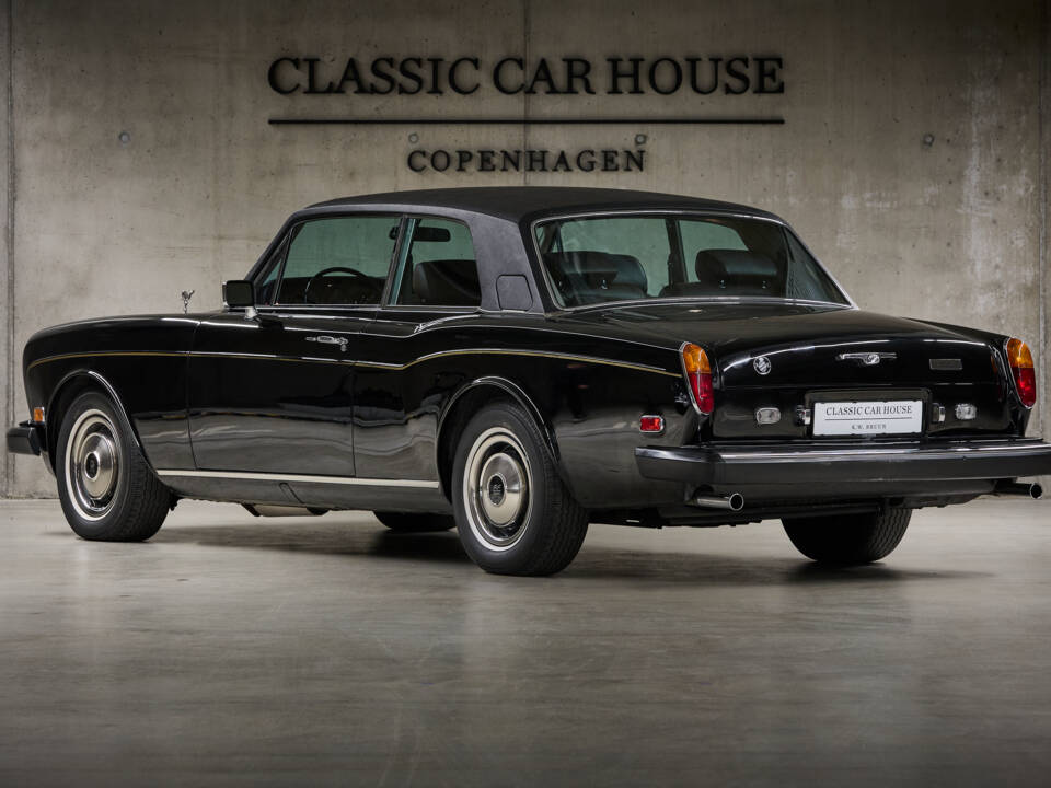 Image 2/99 of Rolls-Royce Corniche I (1979)
