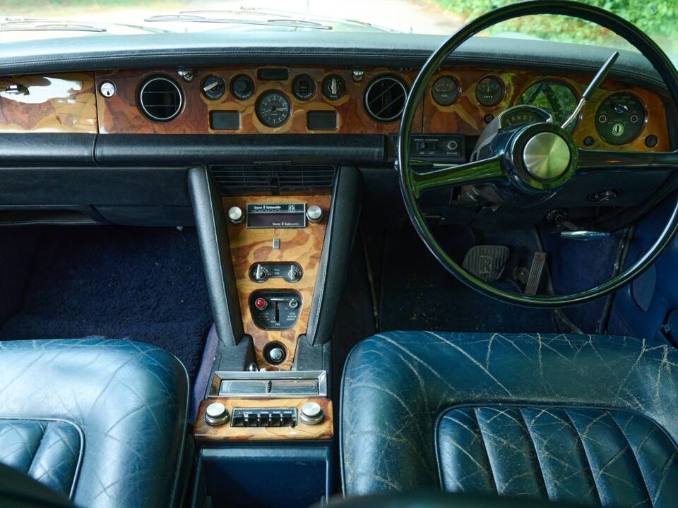 Image 22/46 of Rolls-Royce Silver Shadow I (1974)