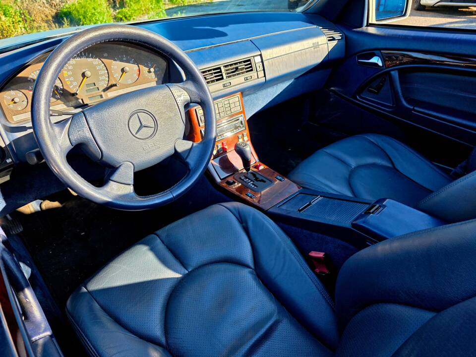 Bild 15/38 von Mercedes-Benz SL 500 (1998)