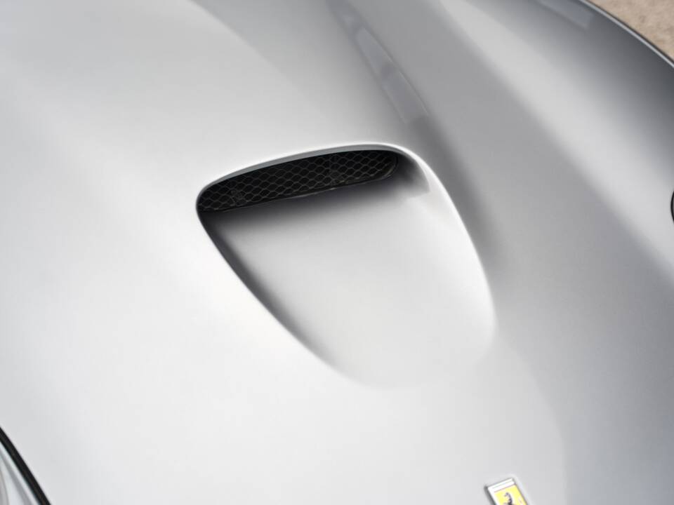 Image 35/50 of Ferrari 575M Maranello (2004)