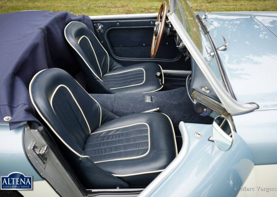 Immagine 27/44 di Austin-Healey 3000 Mk II (BN7) (1962)