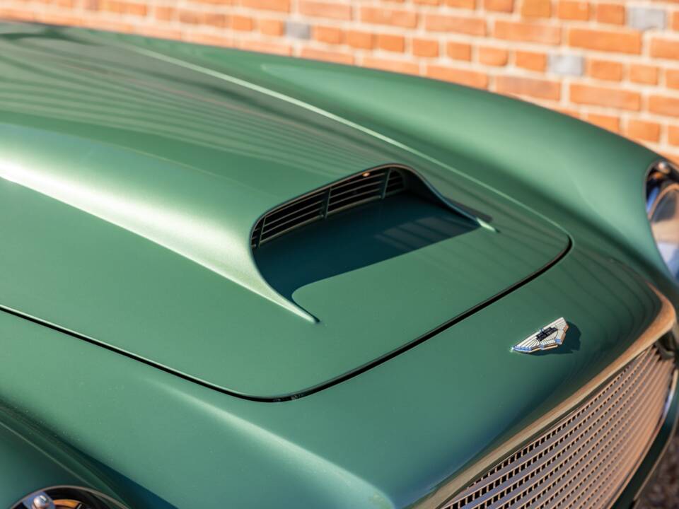 Image 12/62 of Aston Martin DB 4 GT (1960)