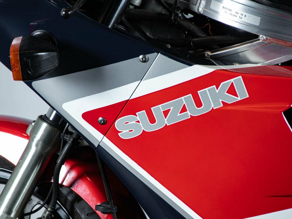 Image 21/50 de Suzuki DUMMY (1986)