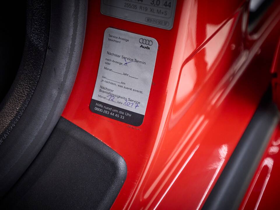 Image 43/95 of Audi RS4 Avant (2006)