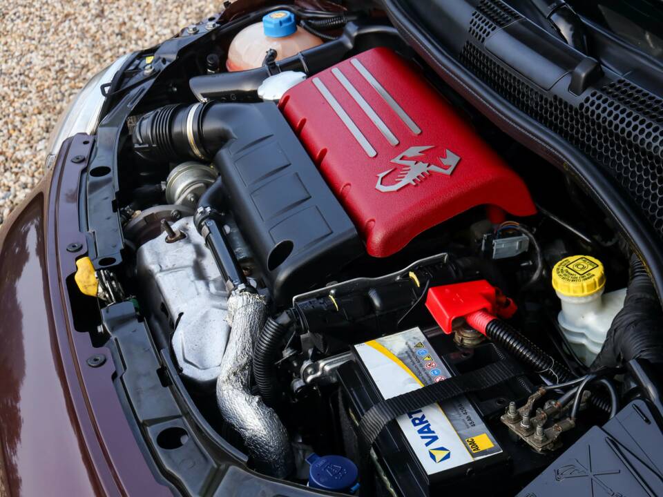 Imagen 29/50 de Abarth 695 "Edizione Maserati" (2013)